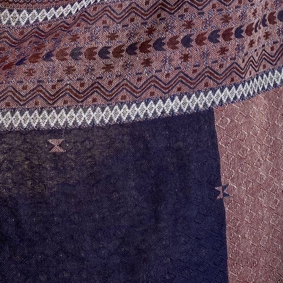 Oversized Aztec Design Infinity Scarf - Picture 5 of 5